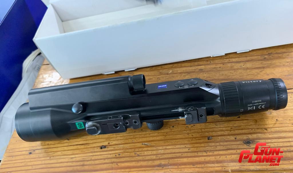 Victory Diarange M 3-12 x 56 T con telémetro incorporado - Image 2