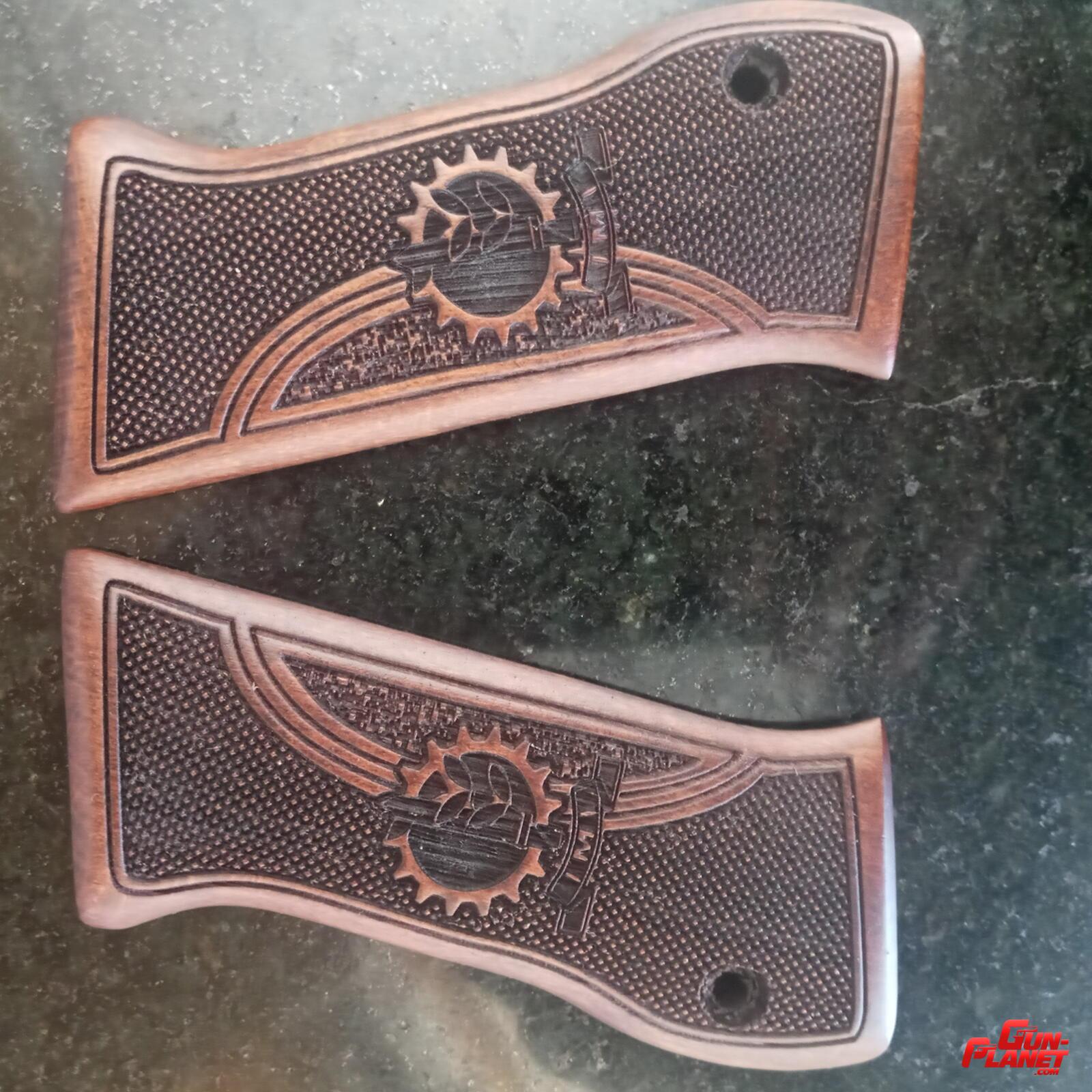 941 cachas de madera