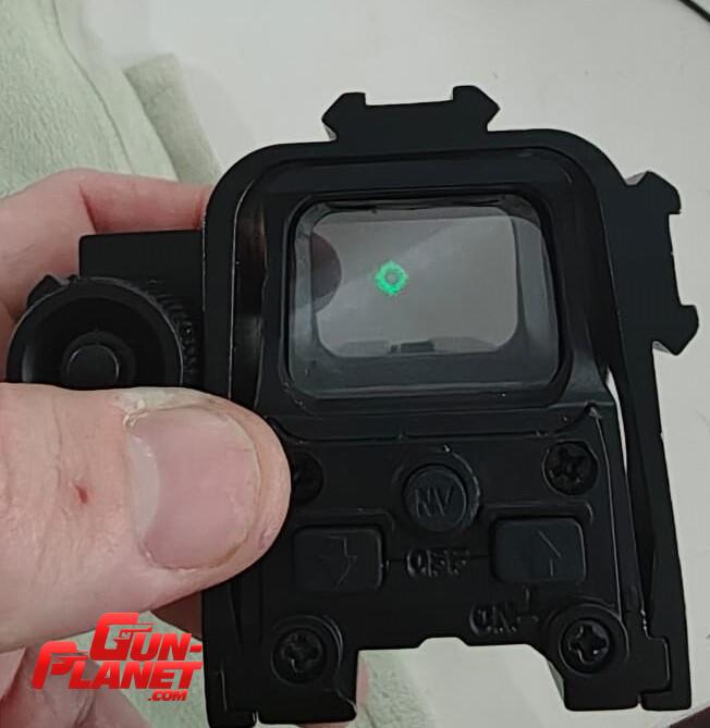 MIRA HOLOGRAFICA COLOR ROJO/VERDE CON PUNTERO LASER LATERAL - Image 4