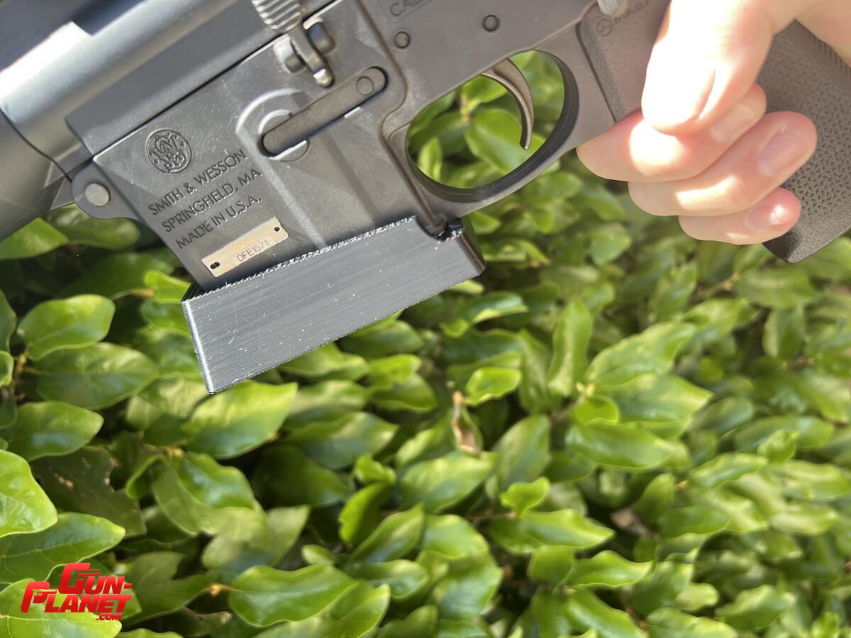 Embudo para S&W MP 15-22 (magwell) - Image 3