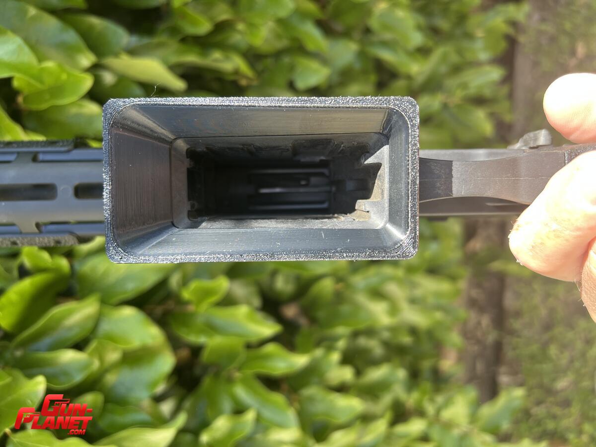 Embudo para S&W MP 15-22 (magwell) - Image 4